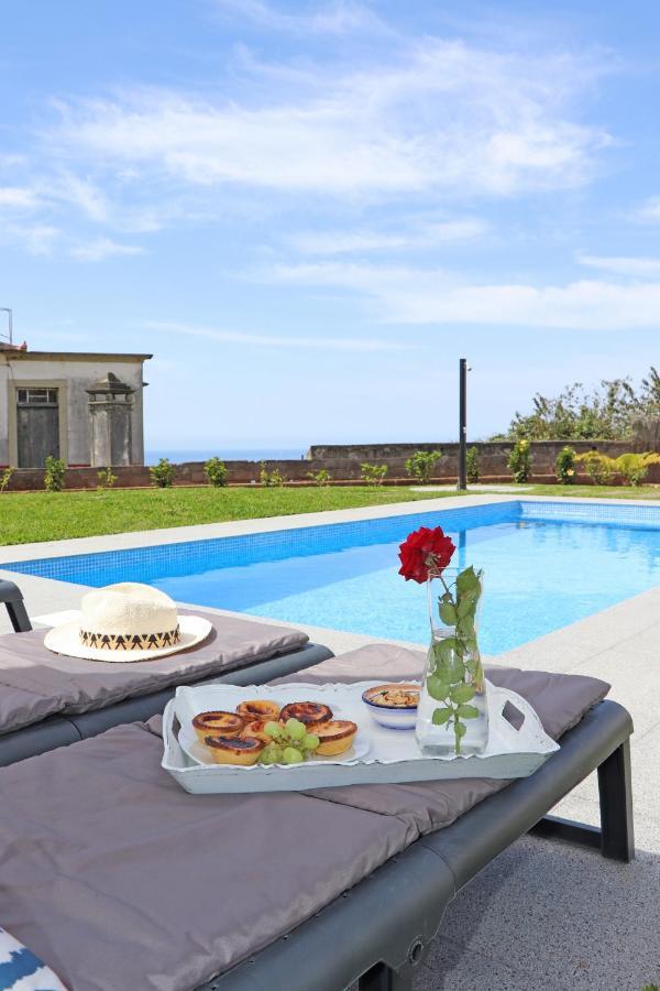 Villa Casa Das Rosas By Homing à Arco da Calheta  Extérieur photo